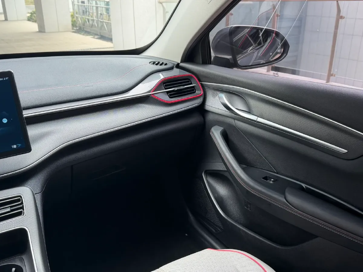 2022 Roewe RX5 MAX 1.5T 181HP L4 6AT,autocango,china used car exporter,china ev exporter,chinese used car exporter,chinese used ev exporter