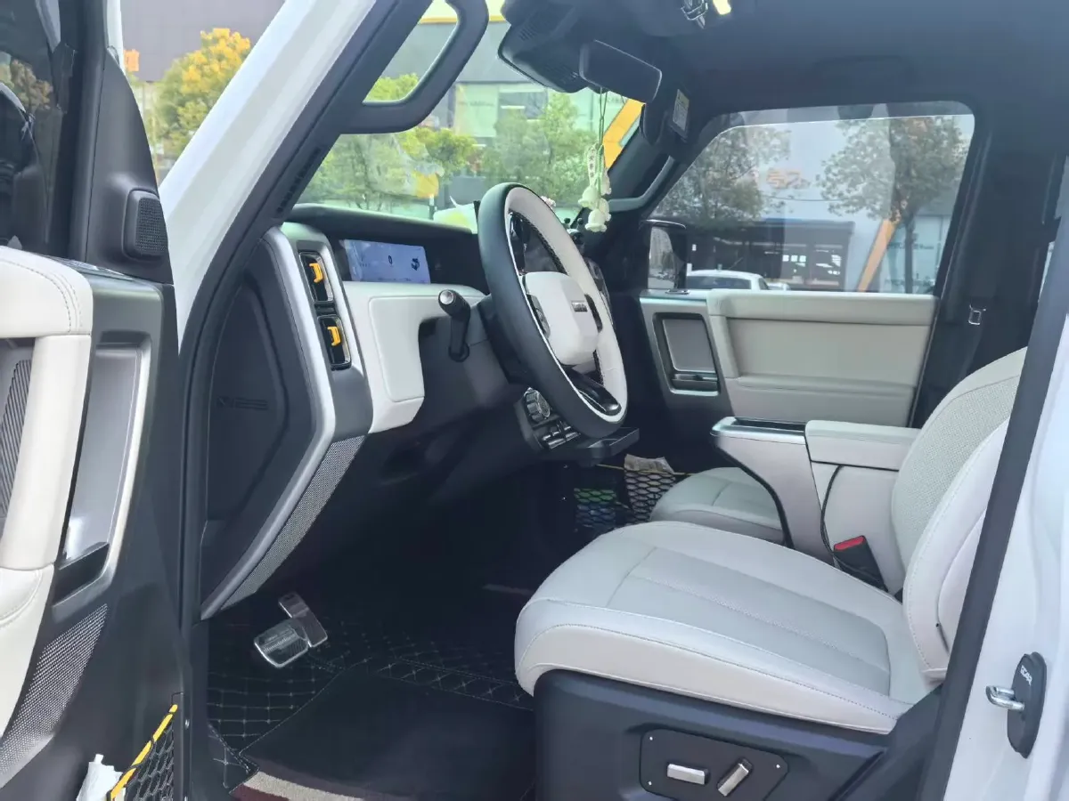 2025 Yufeng Auto Golden Warehouse BEV,autocango,china used car exporter,china ev exporter,chinese used car exporter,chinese used ev exporter