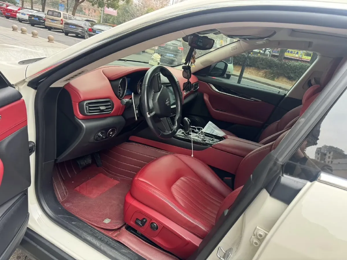 2018 Jaguar XJ 3.0T 340HP V6 8AT,autocango,china used car exporter,china ev exporter,chinese used car exporter,chinese used ev exporter