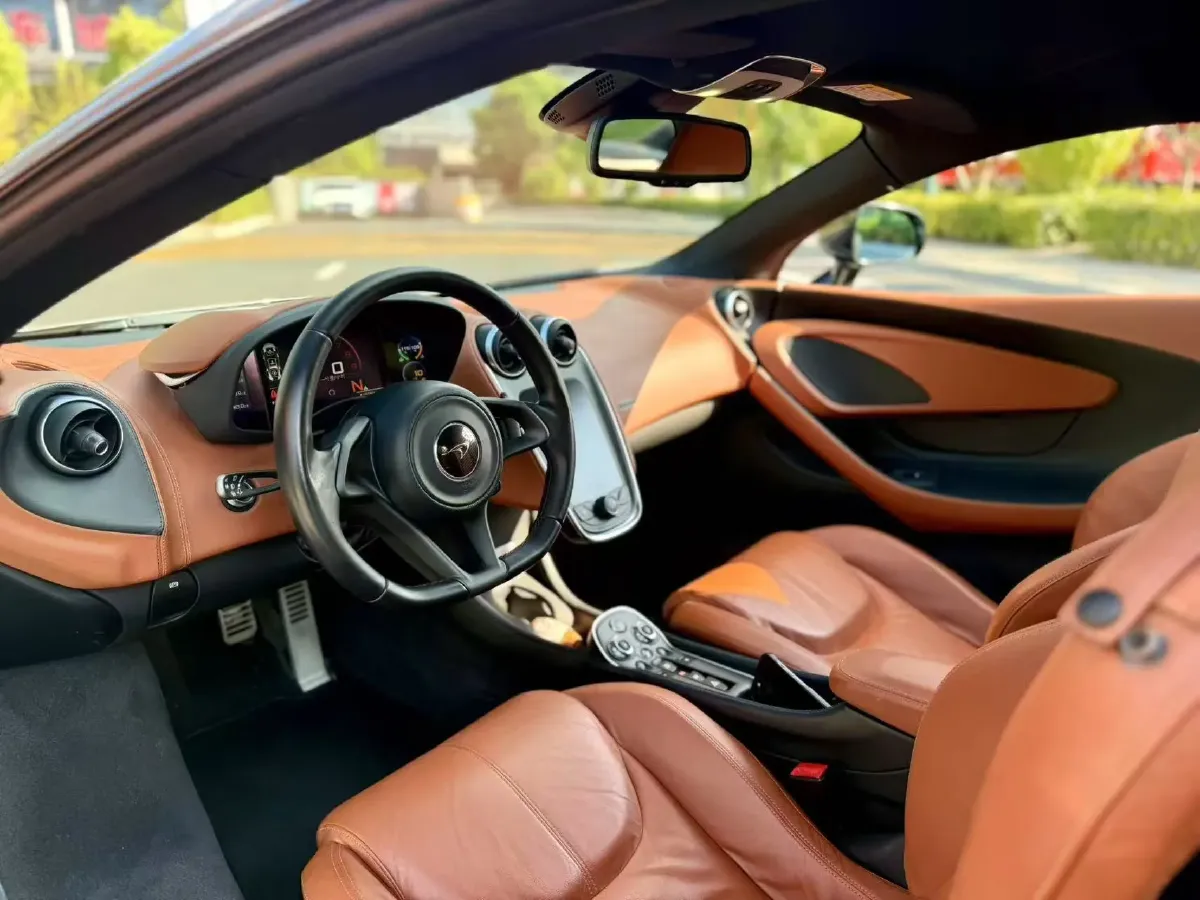 2015 McLaren 570 3.8T 570HP V8 7DCT,autocango,china used car exporter,china ev exporter,chinese used car exporter,chinese used ev exporter