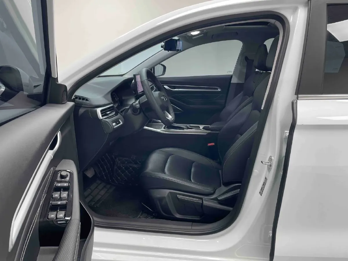 2023 Geely Emgrand 1.5L 127HP L4 CVT,autocango,china used car exporter,china ev exporter,chinese used car exporter,chinese used ev exporter