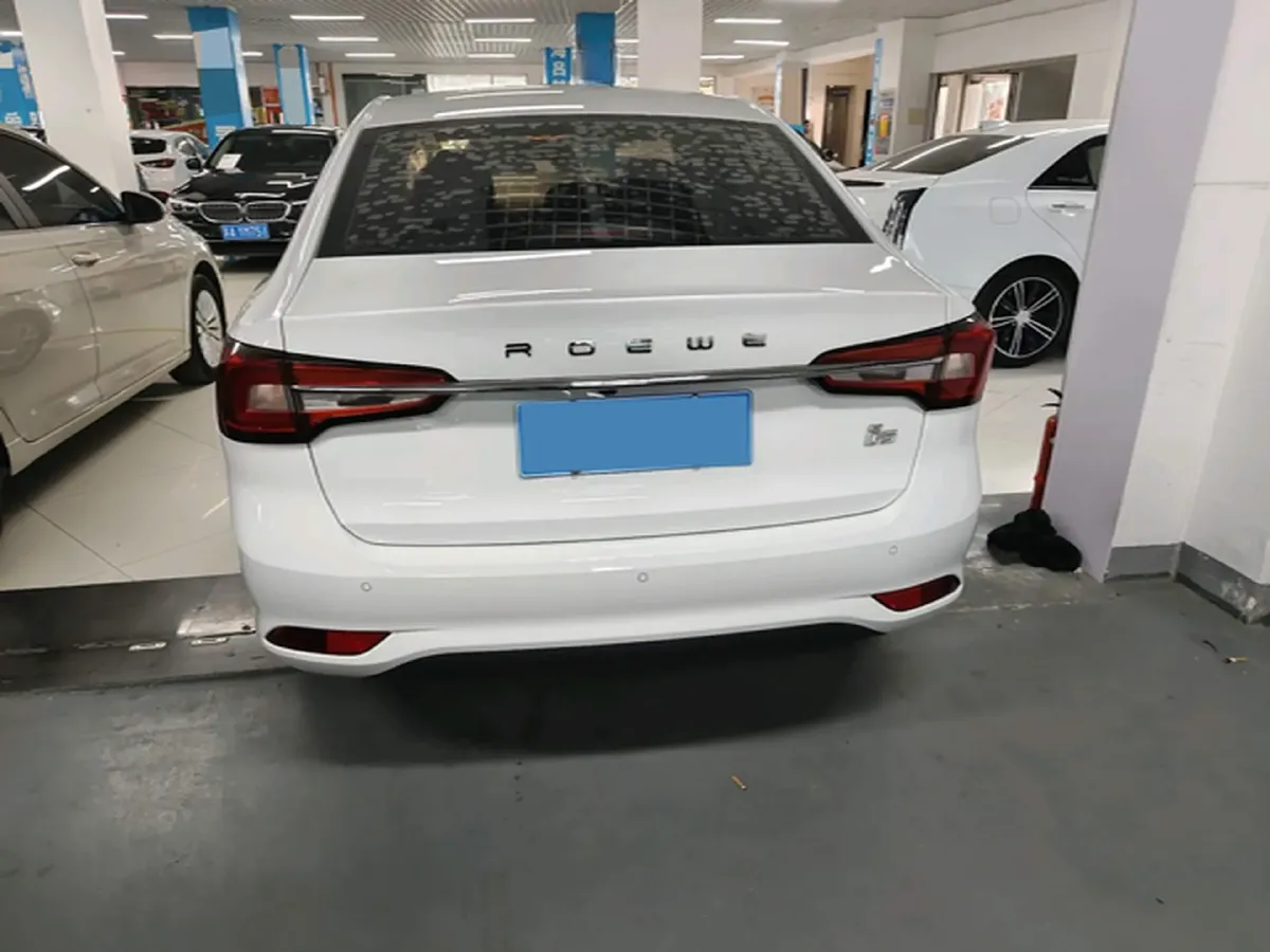 2020 Roewe i5 1.5L 120HP L4 CVT,autocango,china used car exporter,china ev exporter,chinese used car exporter,chinese used ev exporter