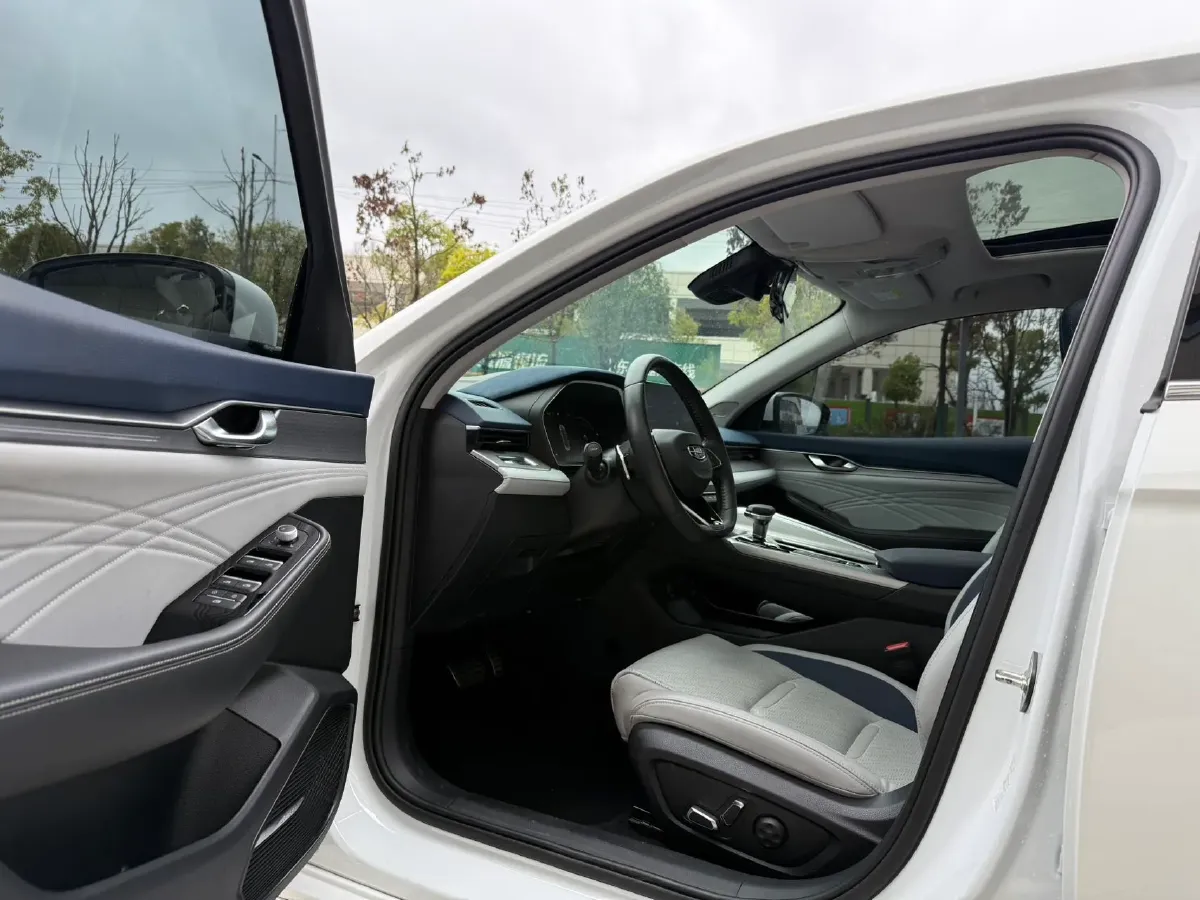 2020 Peugeot 408 1.6T 170HP L4 6AT,autocango,china used car exporter,china ev exporter,chinese used car exporter,chinese used ev exporter