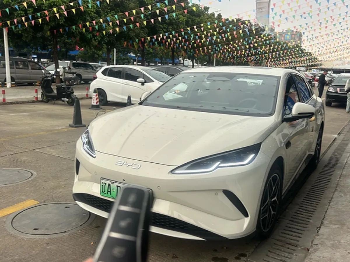 2025 BYD Seal06 BEV,autocango,china used car exporter,china ev exporter,chinese used car exporter,chinese used ev exporter