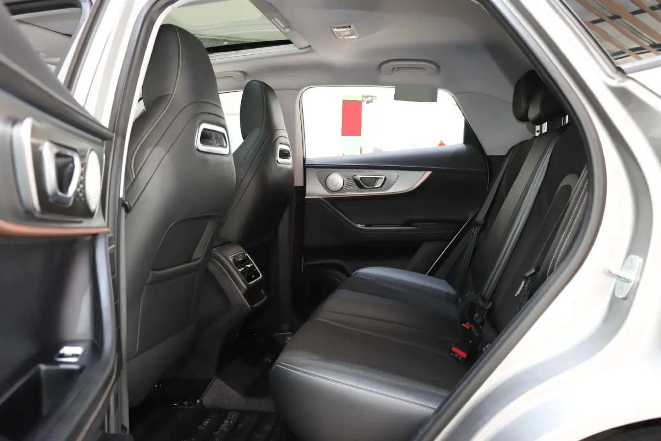 2023 Chery Omoda 1.5T 156HP L4 CVT,autocango,china used car exporter,china ev exporter,chinese used car exporter,chinese used ev exporter