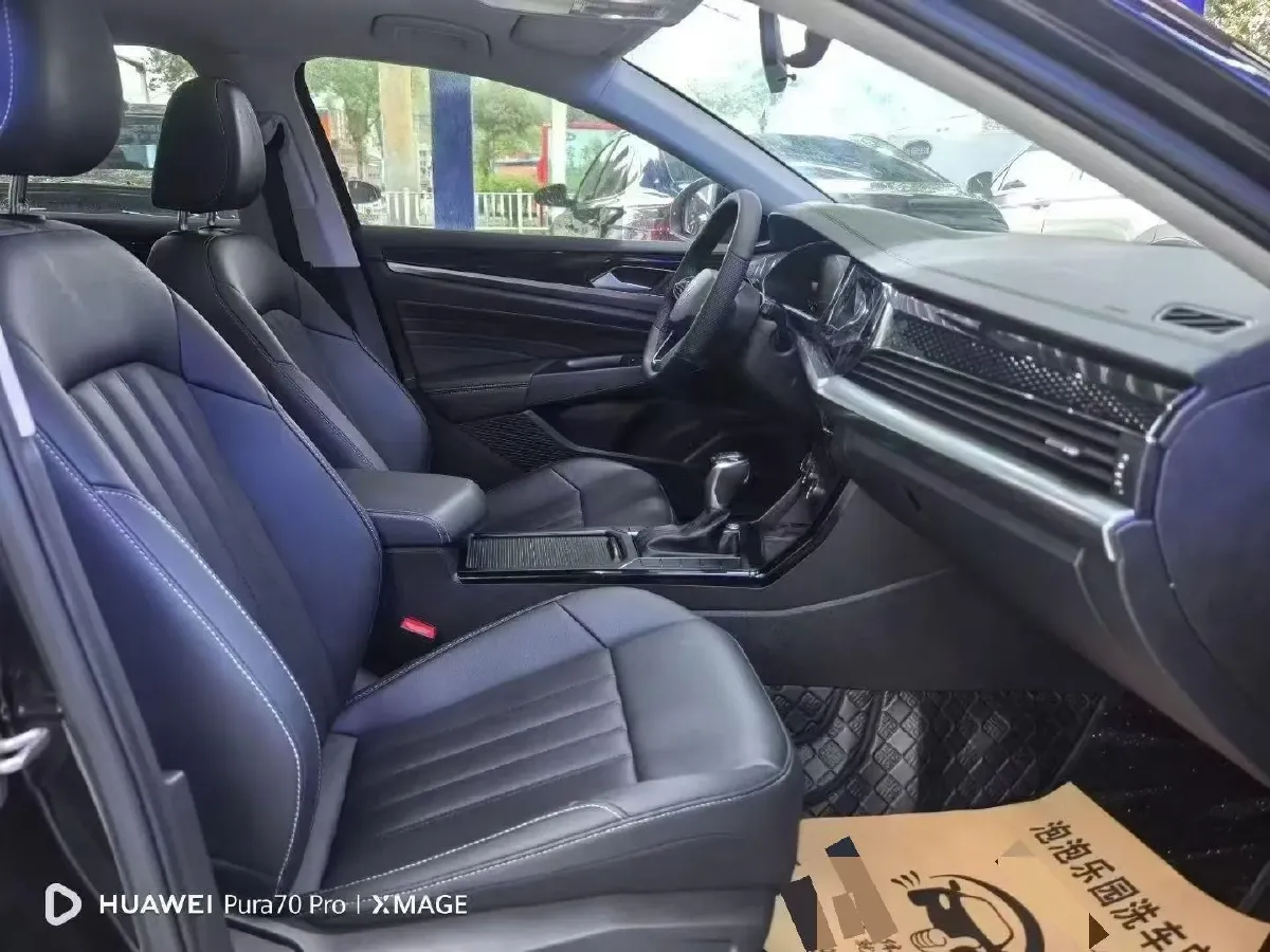 2024 Volkswagen Passat 2.0T 220HP L4 7DCT,autocango,china used car exporter,china ev exporter,chinese used car exporter,chinese used ev exporter