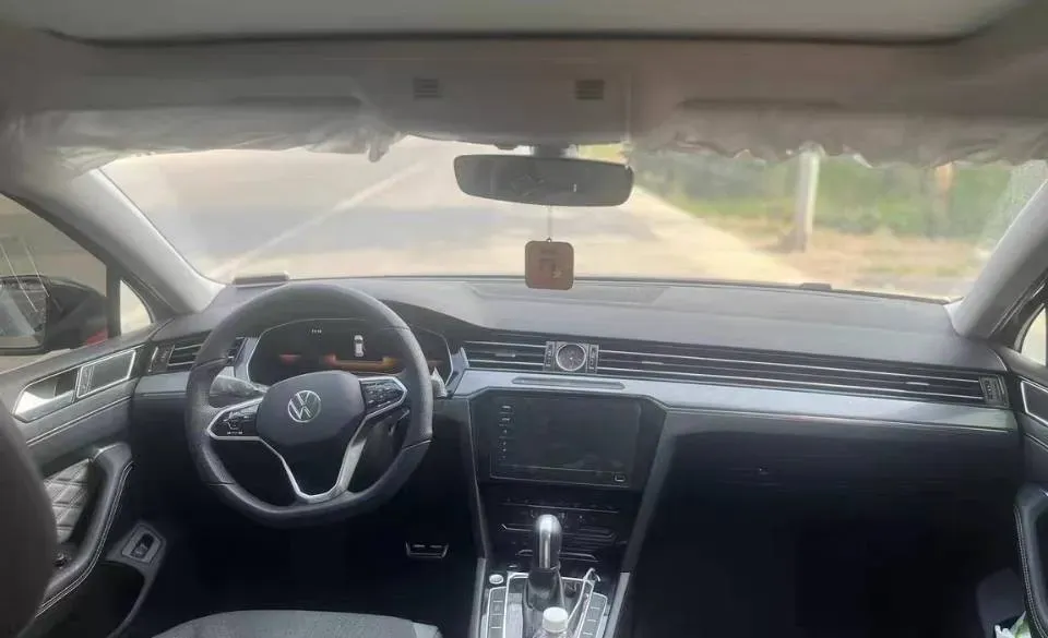 2023 Volkswagen Magotan 1.4T 150HP L4 7DCT,autocango,china used car exporter,china ev exporter,chinese used car exporter,chinese used ev exporter