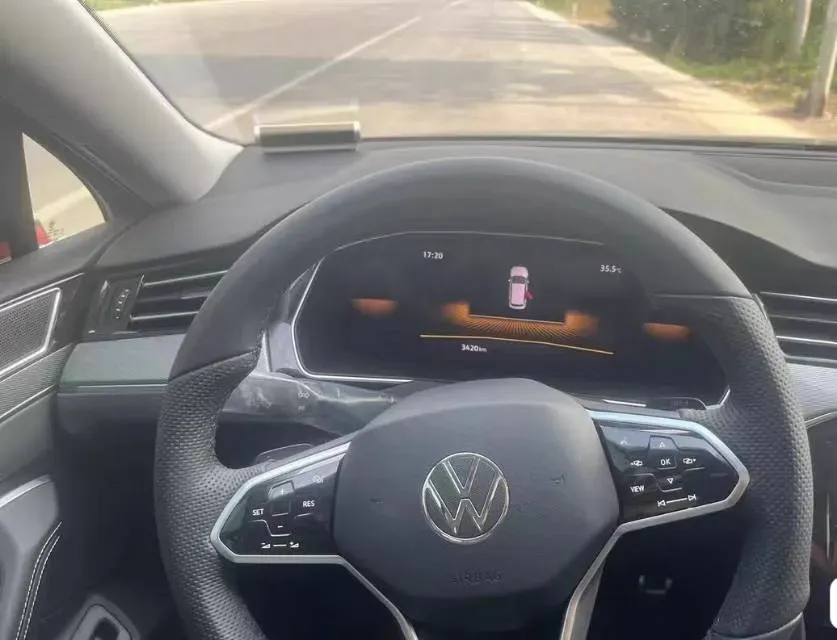 2023 Volkswagen Magotan 1.4T 150HP L4 7DCT,autocango,china used car exporter,china ev exporter,chinese used car exporter,chinese used ev exporter