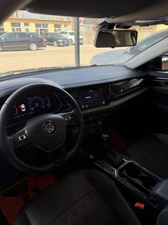 2019 Volvo V40 1.5T 152HP L4 6AT,autocango,china used car exporter,china ev exporter,chinese used car exporter,chinese used ev exporter