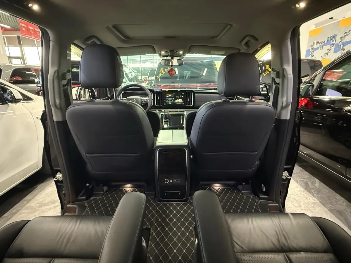 2023 GAC Trumpchi M8 2.0T 252HP L4 8AT,autocango,china used car exporter,china ev exporter,chinese used car exporter,chinese used ev exporter