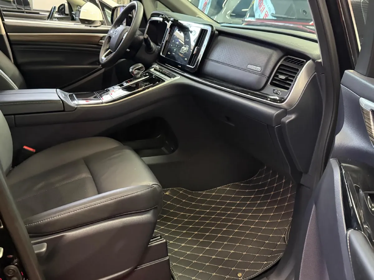 2023 GAC Trumpchi M8 2.0T 252HP L4 8AT,autocango,china used car exporter,china ev exporter,chinese used car exporter,chinese used ev exporter