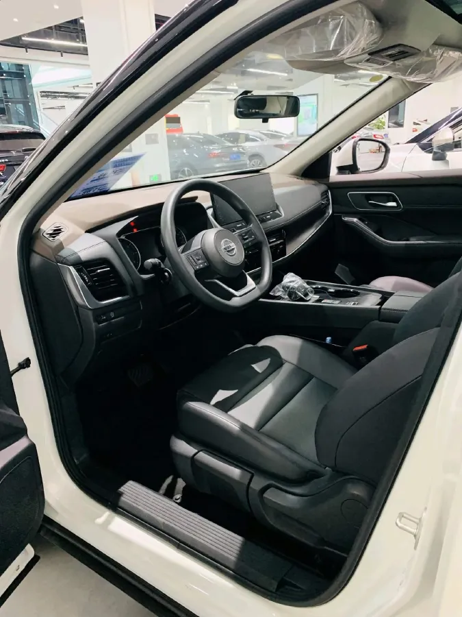 2021 Nissan X-Trail 1.5T 204HP L3 CVT,autocango,china used car exporter,china ev exporter,chinese used car exporter,chinese used ev exporter