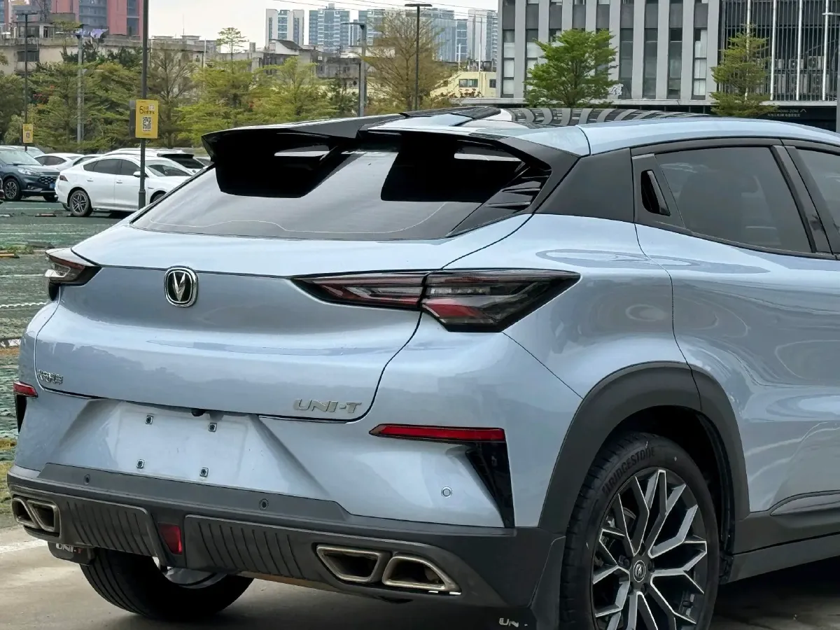 2022 ChangAn UNI-T 1.5T 188HP L4 7DCT,autocango,china used car exporter,china ev exporter,chinese used car exporter,chinese used ev exporter