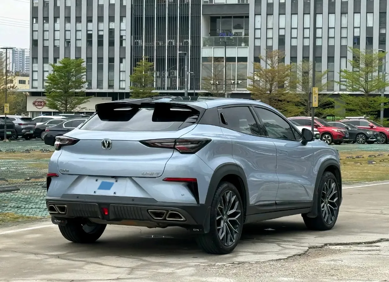 2022 ChangAn UNI-T 1.5T 188HP L4 7DCT,autocango,china used car exporter,china ev exporter,chinese used car exporter,chinese used ev exporter