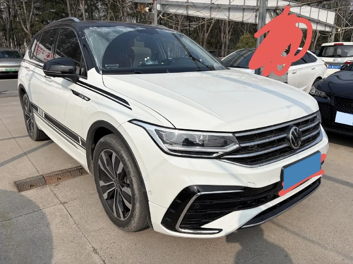 2024 Volkswagen Tiguan L 2.0T 186HP L4 7DCT,autocango,china used car exporter,china ev exporter,chinese used car exporter,chinese used ev exporter