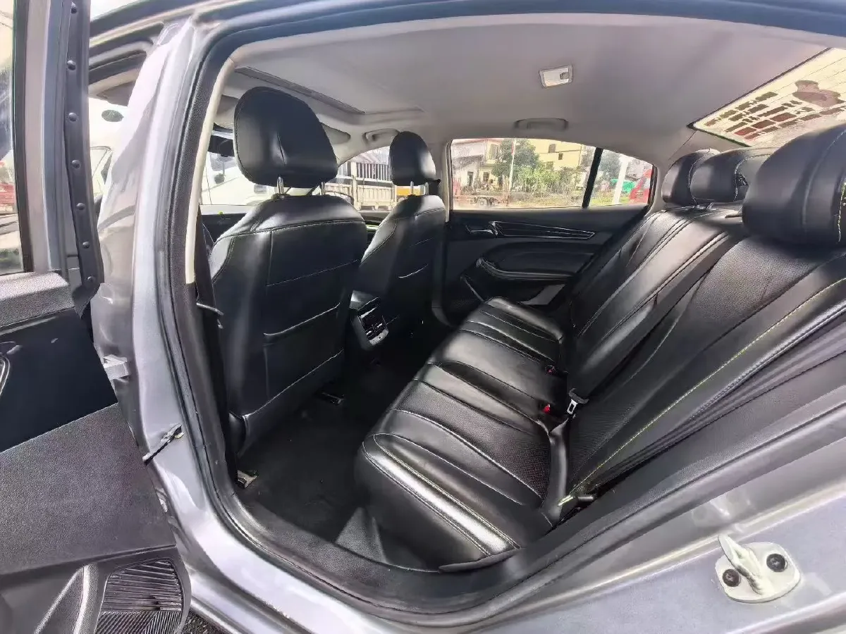 2021 Roewe i5 1.5L 120HP L4 CVT,autocango,china used car exporter,china ev exporter,chinese used car exporter,chinese used ev exporter