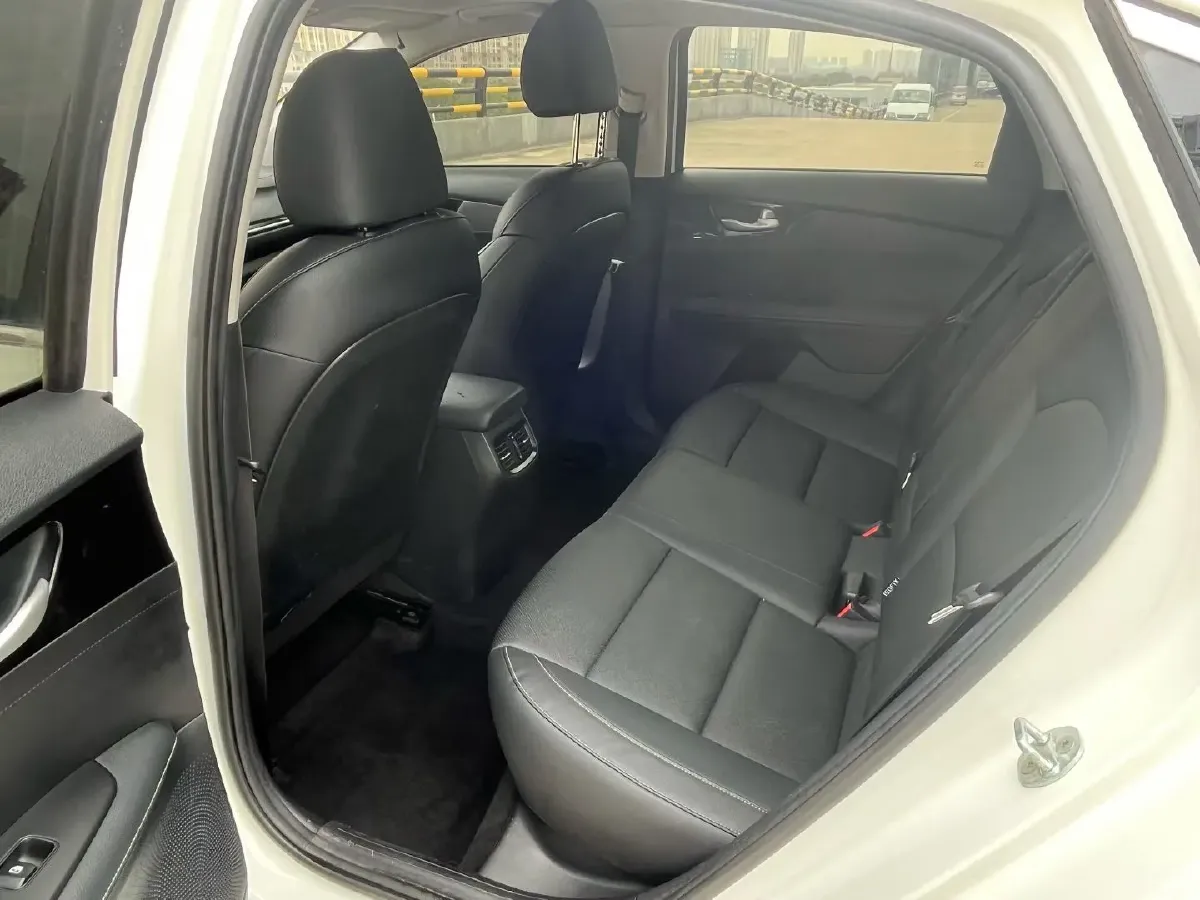 2021 Kia K3 1.5L 115HP L4 CVT,autocango,china used car exporter,china ev exporter,chinese used car exporter,chinese used ev exporter