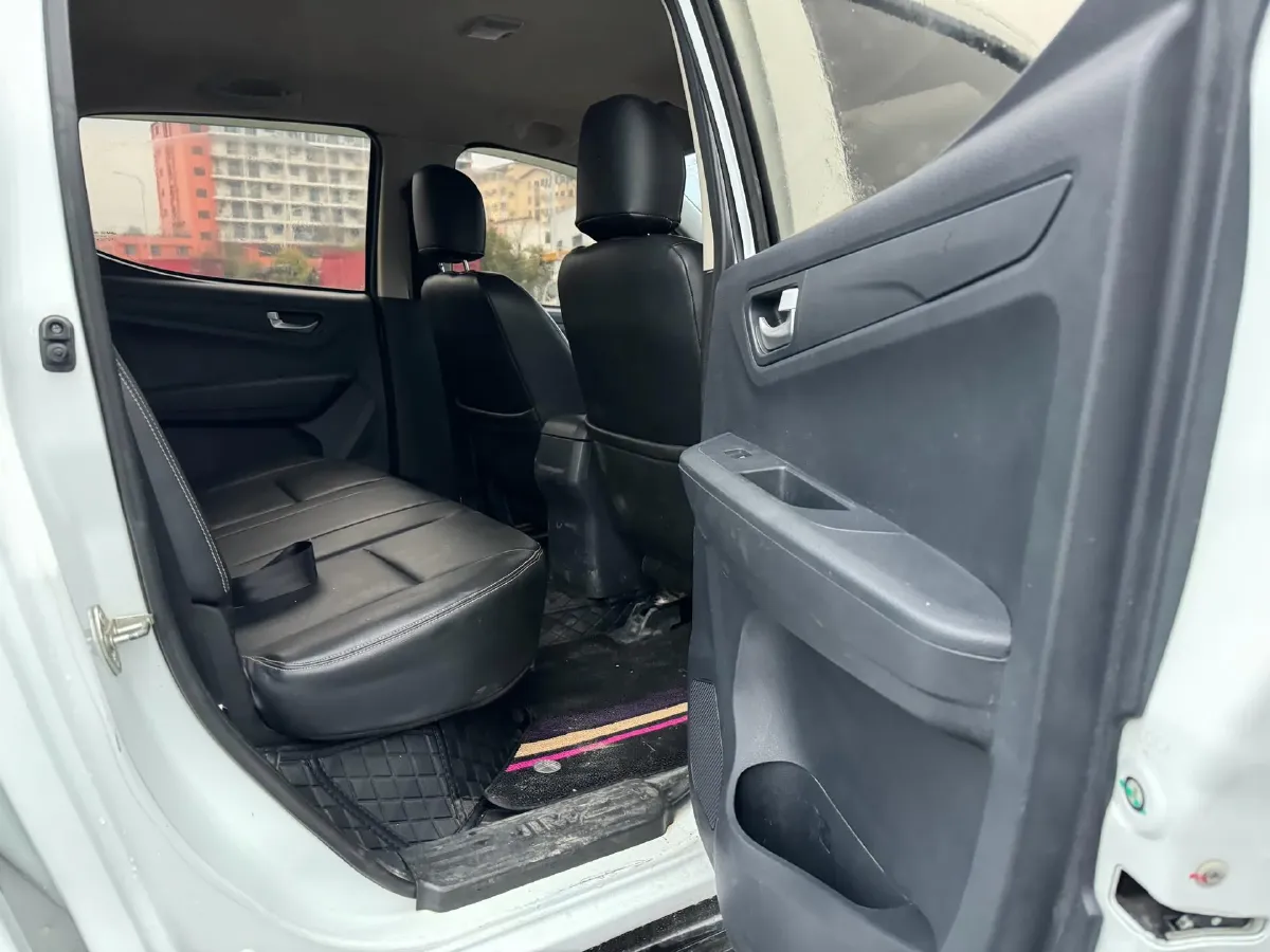 2018 Isuzu RE-MAX Jim 2.8T 116HP L4 5MT,autocango,china used car exporter,china ev exporter,chinese used car exporter,chinese used ev exporter