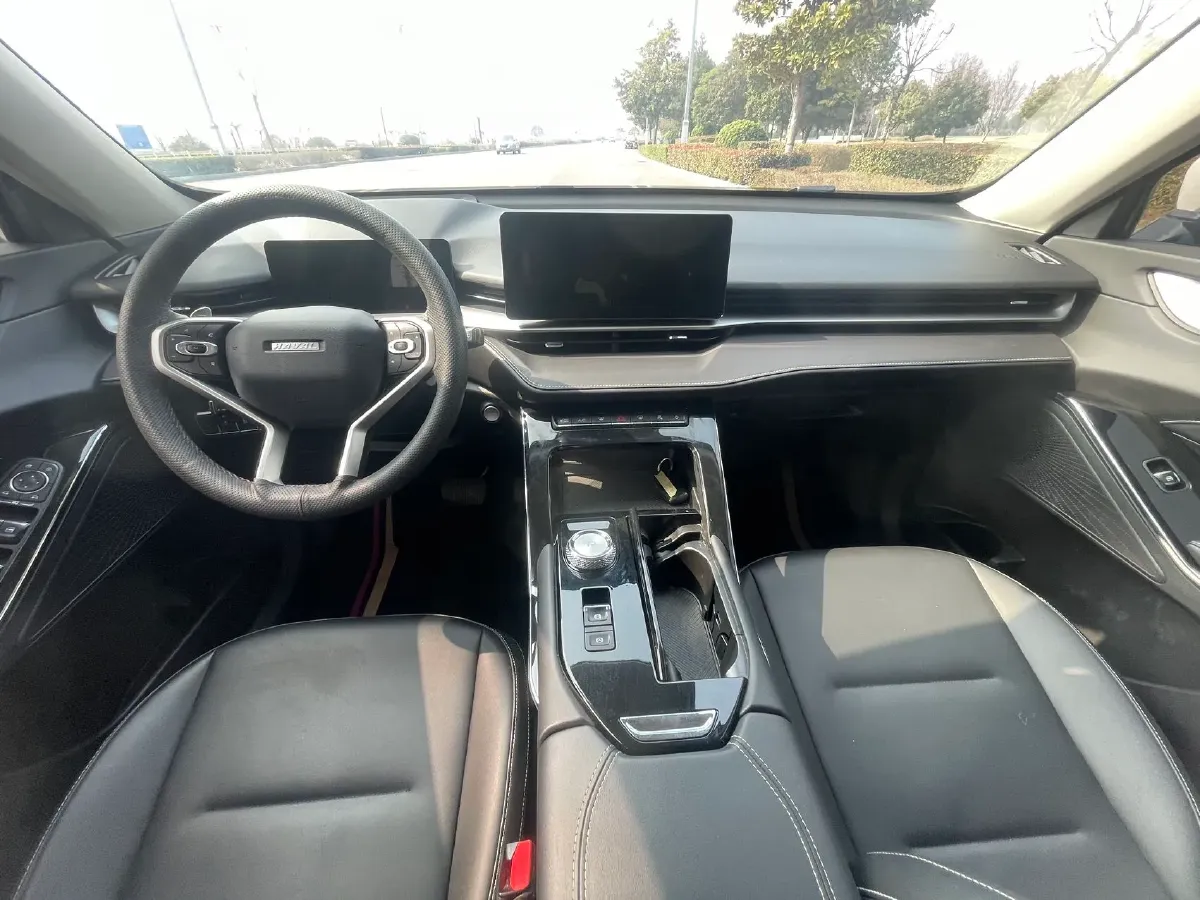 2022 Haval H6 1.5T 184HP L4 7DCT,autocango,china used car exporter,china ev exporter,chinese used car exporter,chinese used ev exporter