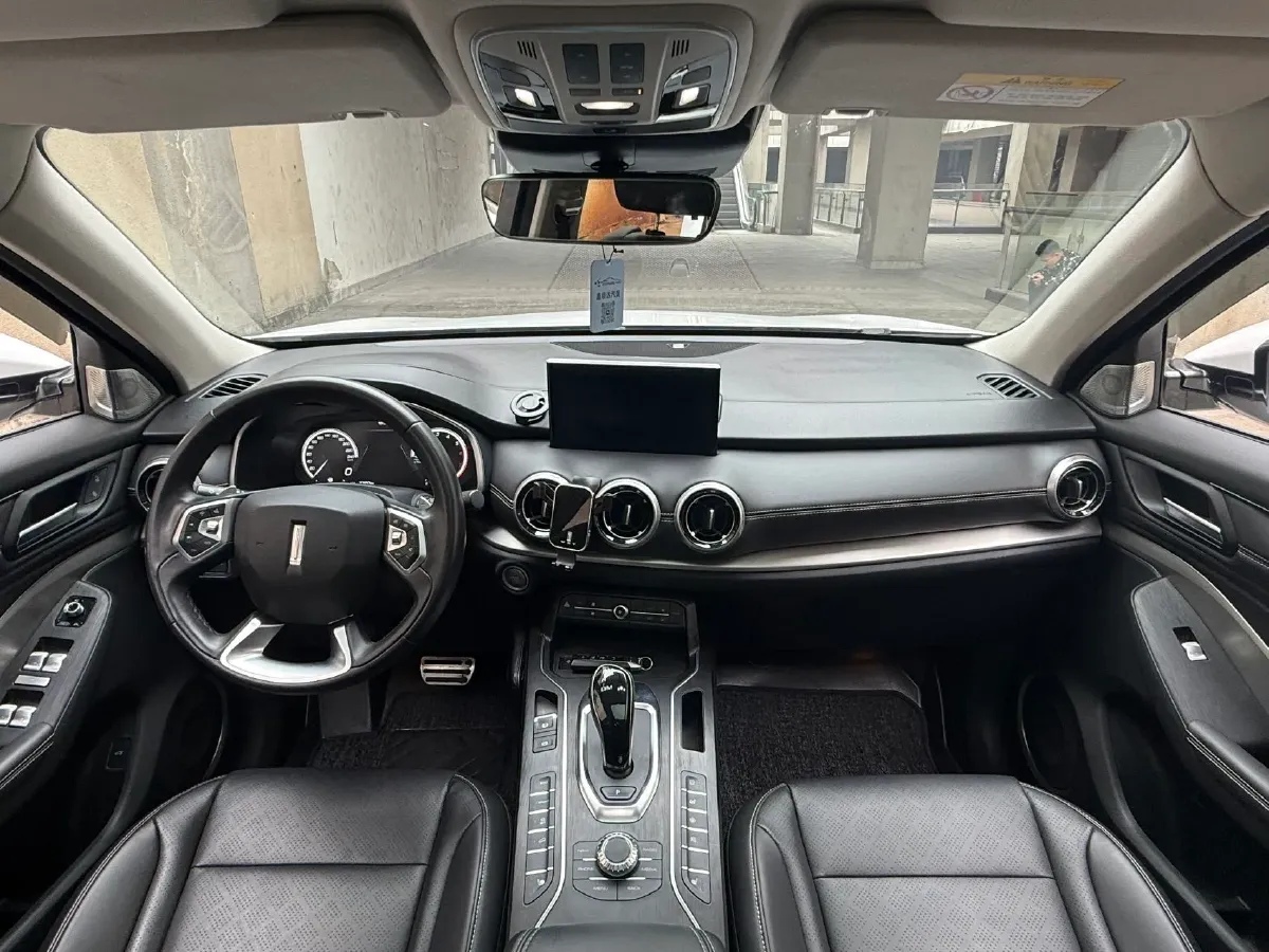 2019 WEY VV6 2.0T 224HP L4 7DCT,autocango,china used car exporter,china ev exporter,chinese used car exporter,chinese used ev exporter