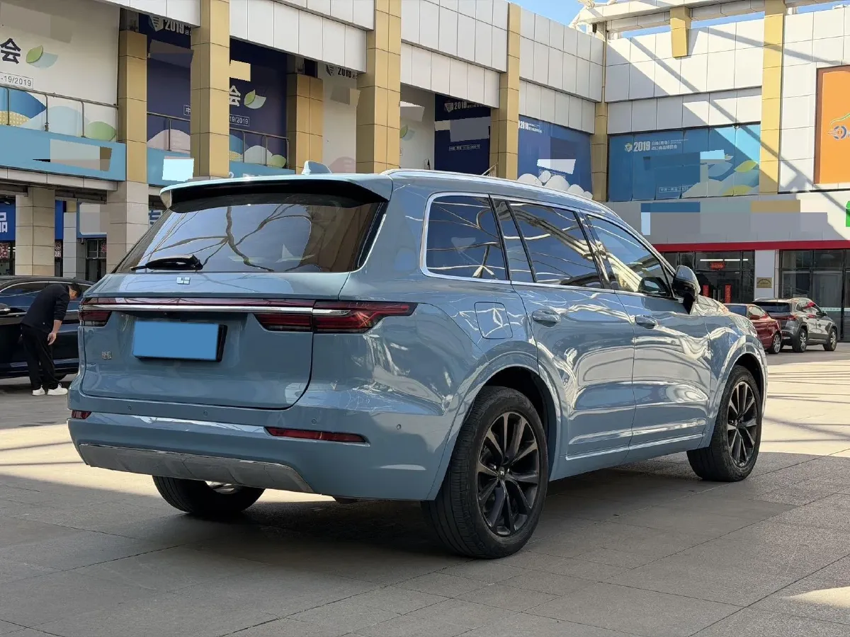 2021 Li ONE Range Extended 131HP REEV 40.5KWH,autocango,china used car exporter,china ev exporter,chinese used car exporter,chinese used ev exporter