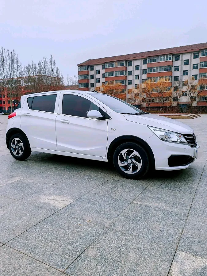 2016 BaoJun 310 1.2L 82HP L4 5MT,autocango,china used car exporter,china ev exporter,chinese used car exporter,chinese used ev exporter