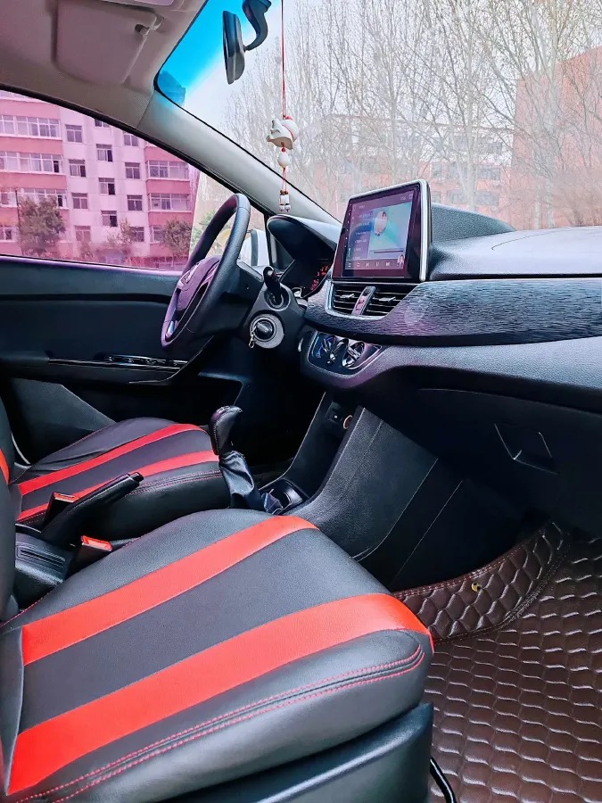 2016 BaoJun 310 1.2L 82HP L4 5MT,autocango,china used car exporter,china ev exporter,chinese used car exporter,chinese used ev exporter