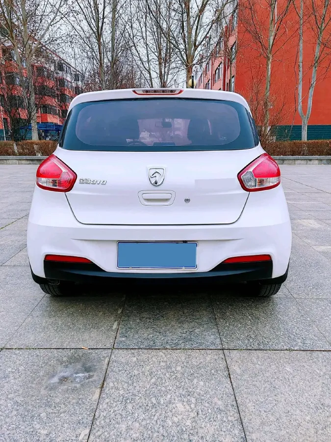 2016 BaoJun 310 1.2L 82HP L4 5MT,autocango,china used car exporter,china ev exporter,chinese used car exporter,chinese used ev exporter
