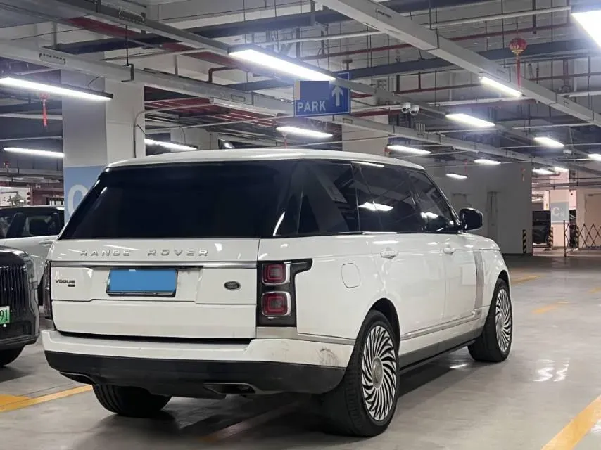 2020 Land Rover Range Rover 3.0T 400HP L6 8AT,autocango,china used car exporter,china ev exporter,chinese used car exporter,chinese used ev exporter