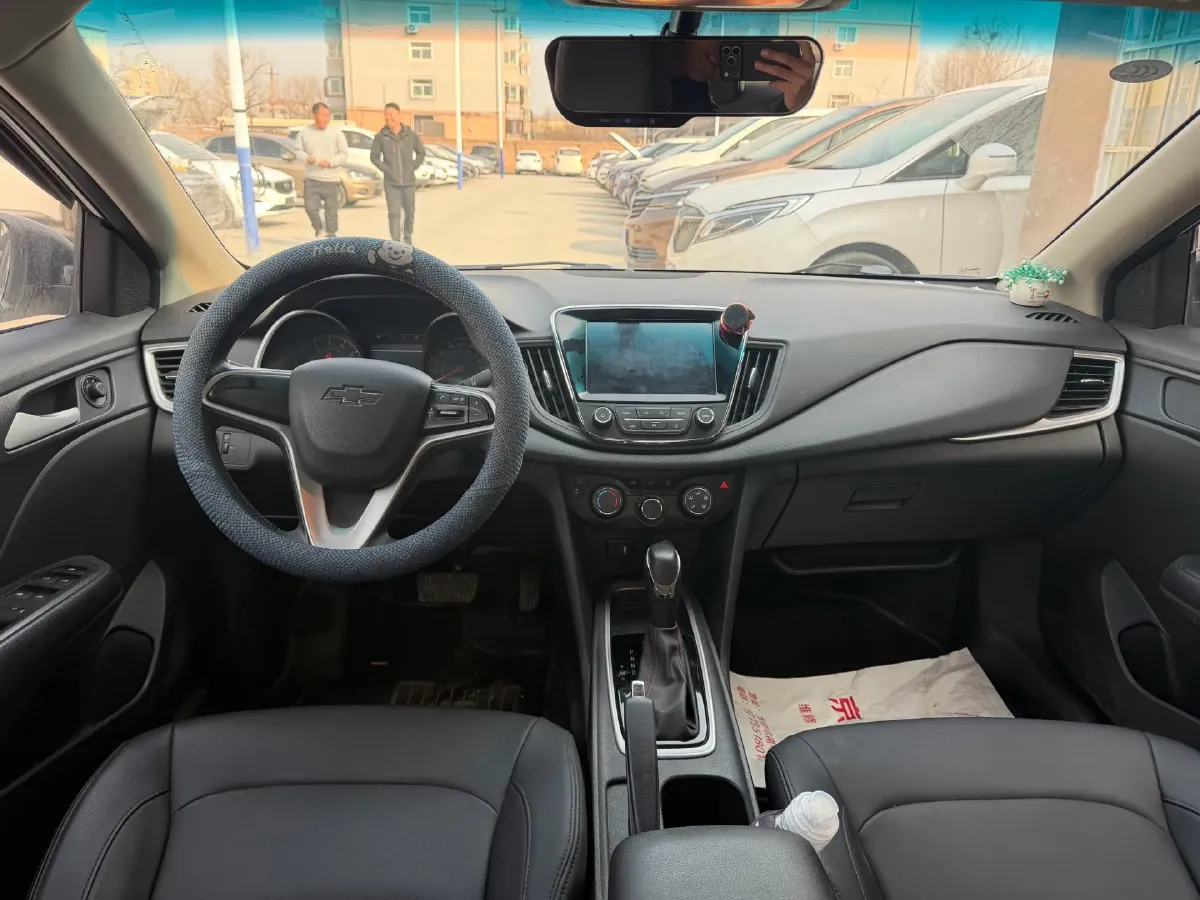 2019 Chevrolet Monza 1.0T 125HP L3 6DCT,autocango,china used car exporter,china ev exporter,chinese used car exporter,chinese used ev exporter