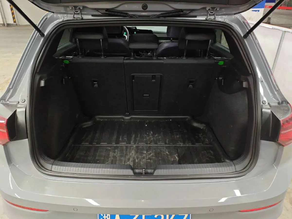 2023 Volkswagen Golf 1.4T 150HP L4 7DCT,autocango,china used car exporter,china ev exporter,chinese used car exporter,chinese used ev exporter