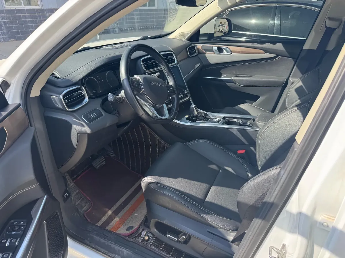 2020 LYNK&CO 01 2.0T 190HP L4 6AT,autocango,china used car exporter,china ev exporter,chinese used car exporter,chinese used ev exporter