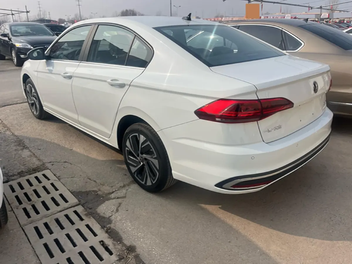 2025 Volkswagen Bora 1.2T 116HP L4 7DCT,autocango,china used car exporter,china ev exporter,chinese used car exporter,chinese used ev exporter
