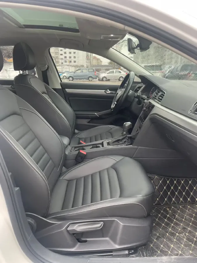 2019 Volkswagen Passat 1.4T 150HP L4 7DCT,autocango,china used car exporter,china ev exporter,chinese used car exporter,chinese used ev exporter