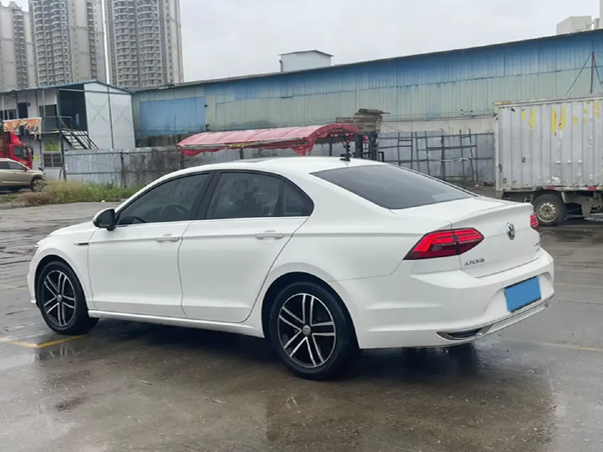 2019 Volkswagen Passat 1.4T 150HP L4 7DCT,autocango,china used car exporter,china ev exporter,chinese used car exporter,chinese used ev exporter