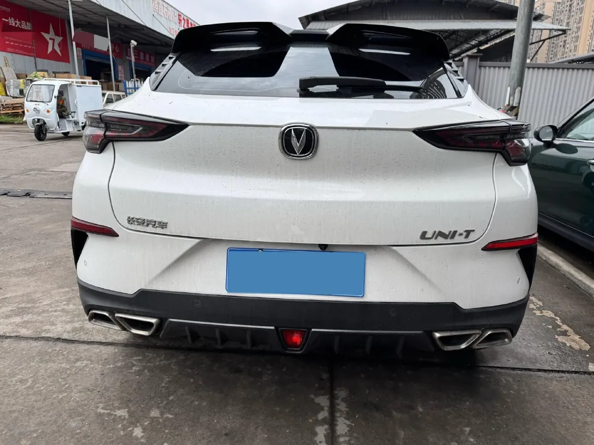 2021 ChangAn UNI-T 1.5T 180HP L4 7DCT,autocango,china used car exporter,china ev exporter,chinese used car exporter,chinese used ev exporter