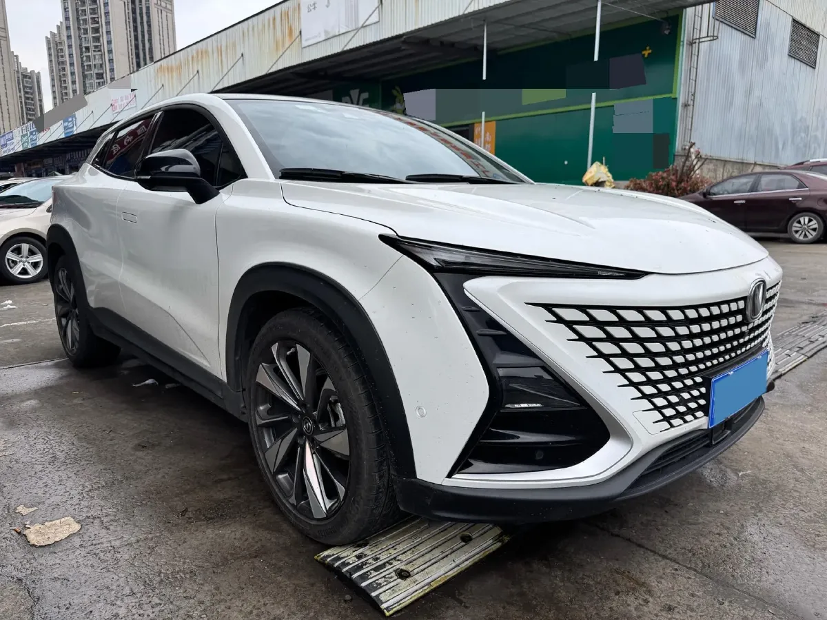 2021 ChangAn UNI-T 1.5T 180HP L4 7DCT,autocango,china used car exporter,china ev exporter,chinese used car exporter,chinese used ev exporter