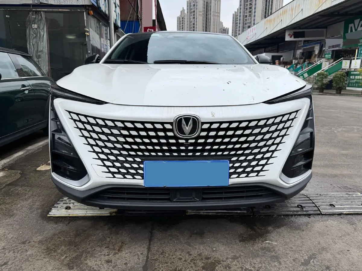 2021 ChangAn UNI-T 1.5T 180HP L4 7DCT,autocango,china used car exporter,china ev exporter,chinese used car exporter,chinese used ev exporter