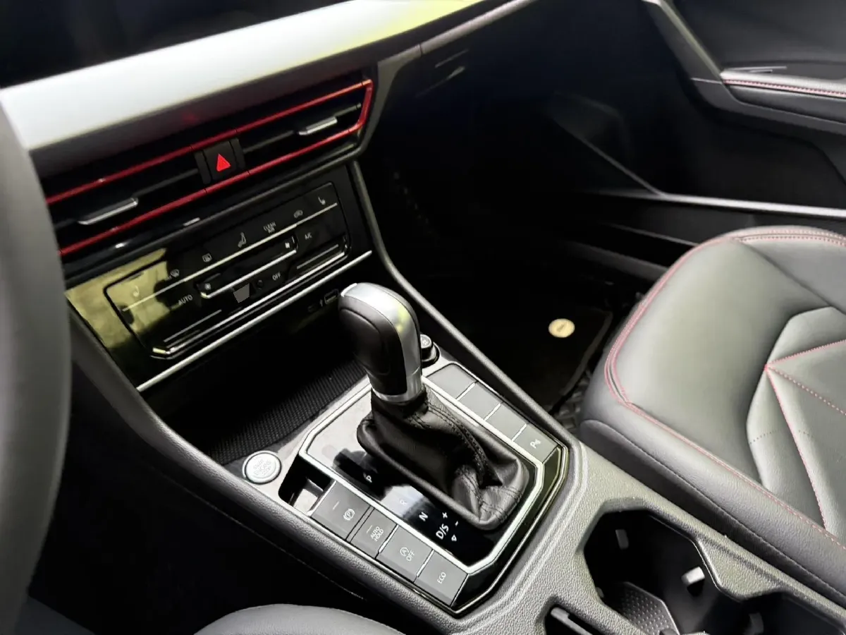 2024 Volkswagen Lavida 1.5T 160HP L4 7DCT,autocango,china used car exporter,china ev exporter,chinese used car exporter,chinese used ev exporter