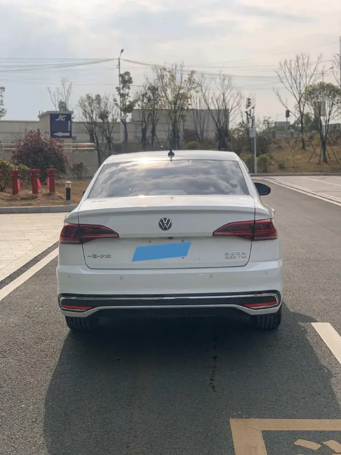 2024 Volkswagen Bora 1.5T 160HP L4 7DCT,autocango,china used car exporter,china ev exporter,chinese used car exporter,chinese used ev exporter