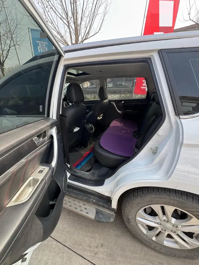 2021 Haval M6 1.5T 150HP L4 6MT,autocango,china used car exporter,china ev exporter,chinese used car exporter,chinese used ev exporter