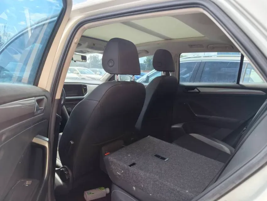 2022 Volkswagen T-Roc 1.4T 150HP L4 7DCT,autocango,china used car exporter,china ev exporter,chinese used car exporter,chinese used ev exporter