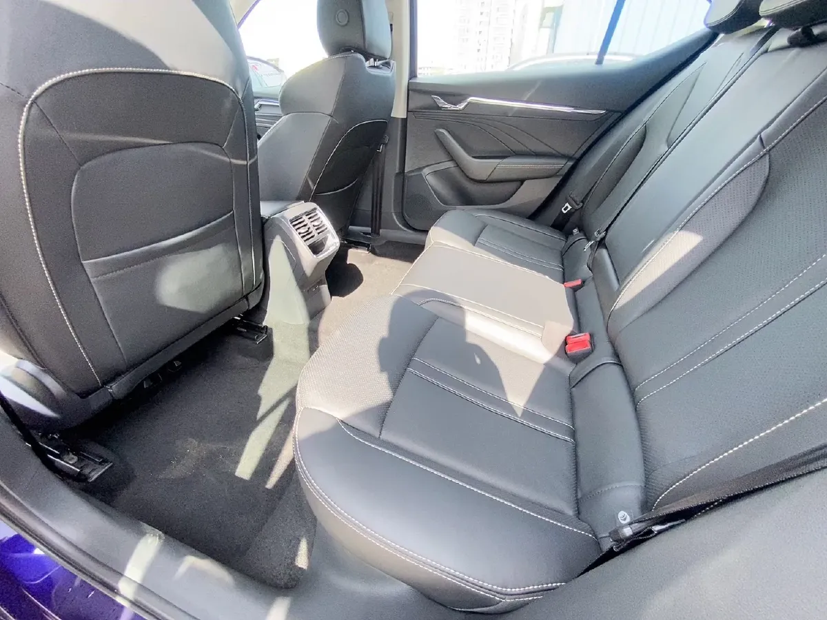 2021 Skoda Octavia 1.4T 150HP L4 7DCT,autocango,china used car exporter,china ev exporter,chinese used car exporter,chinese used ev exporter