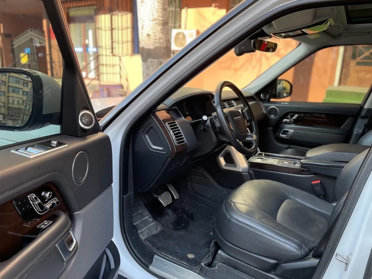 2022 Land Rover Range Rover 3.0T 360HP L6 8AT,autocango,china used car exporter,china ev exporter,chinese used car exporter,chinese used ev exporter