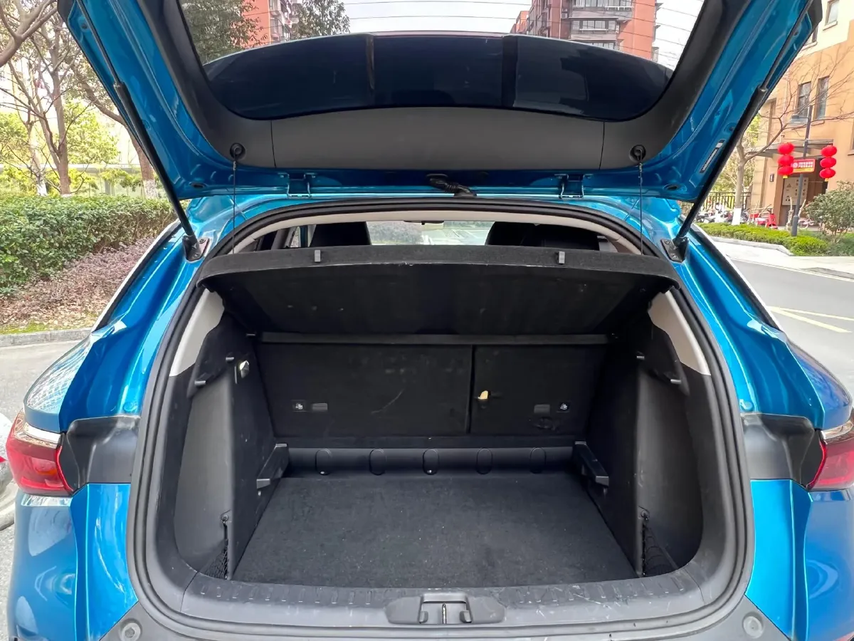 2022 Hycan Z03 BEV 64.23KWH,autocango,china used car exporter,china ev exporter,chinese used car exporter,chinese used ev exporter