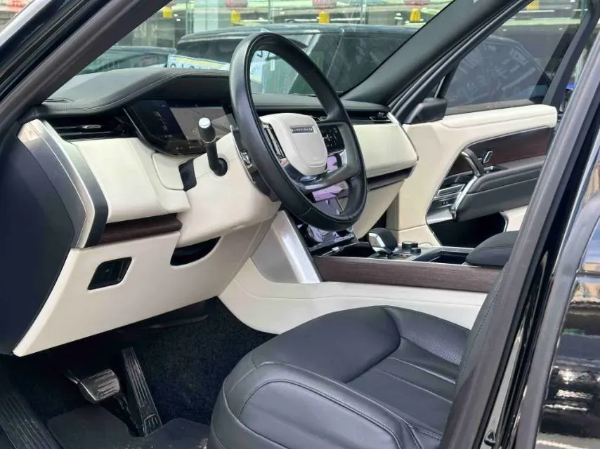 2024 Land Rover Range Rover 3.0T 400HP L6 8AT,autocango,china used car exporter,china ev exporter,chinese used car exporter,chinese used ev exporter