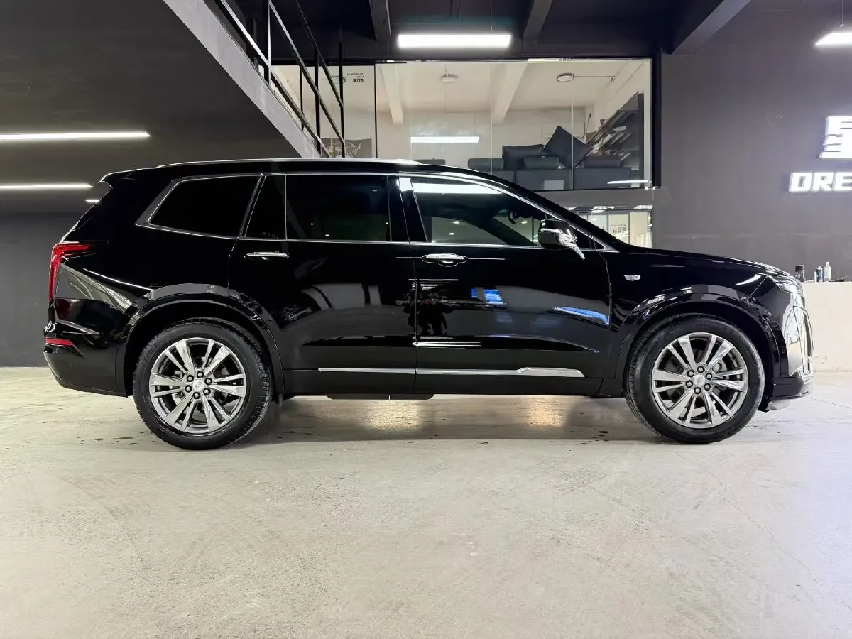 2019 Cadillac CT6 2.0T 241HP L4 10AT,autocango,china used car exporter,china ev exporter,chinese used car exporter,chinese used ev exporter