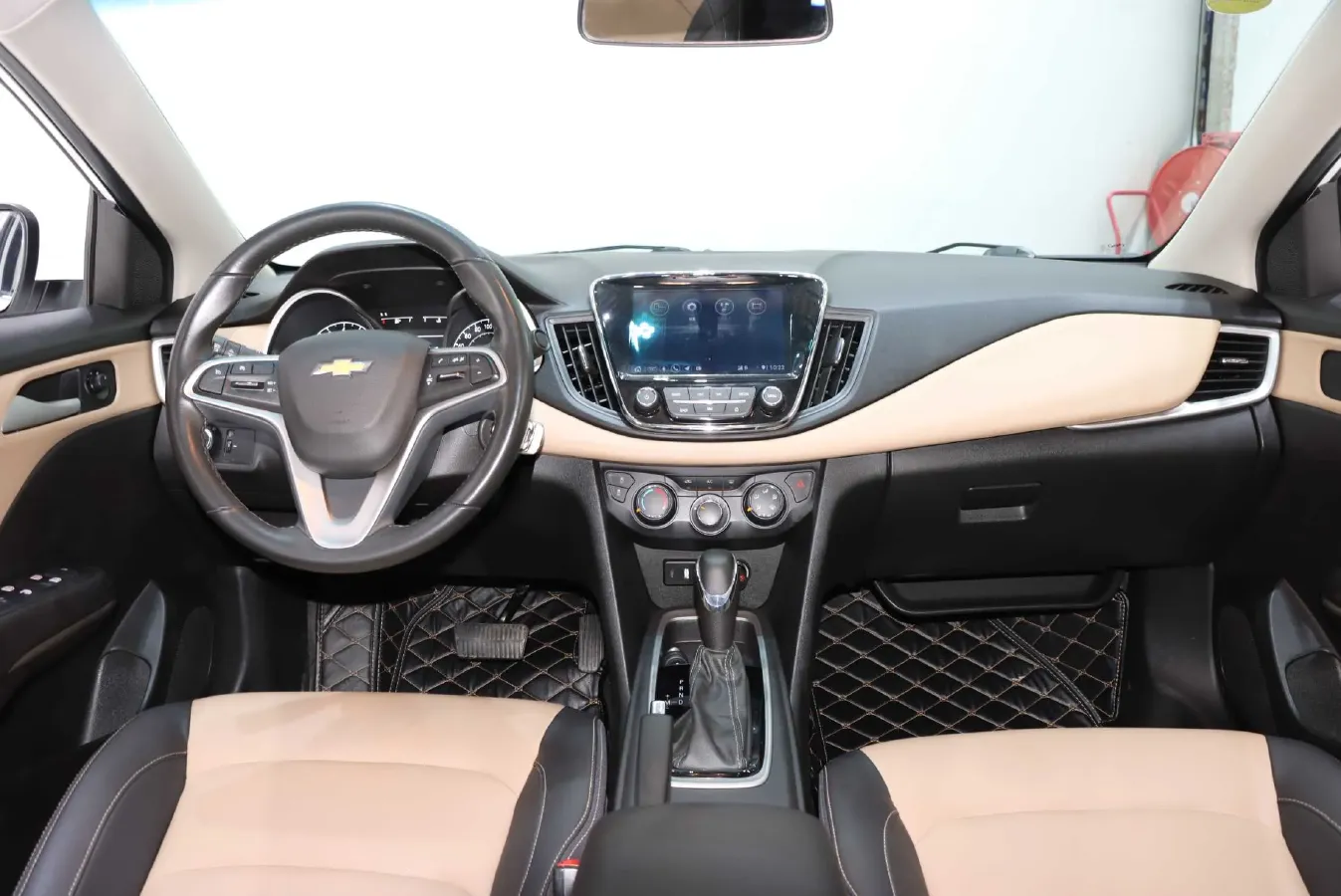 2022 Chevrolet Monza 1.5L 113HP L4 6AT,autocango,china used car exporter,china ev exporter,chinese used car exporter,chinese used ev exporter