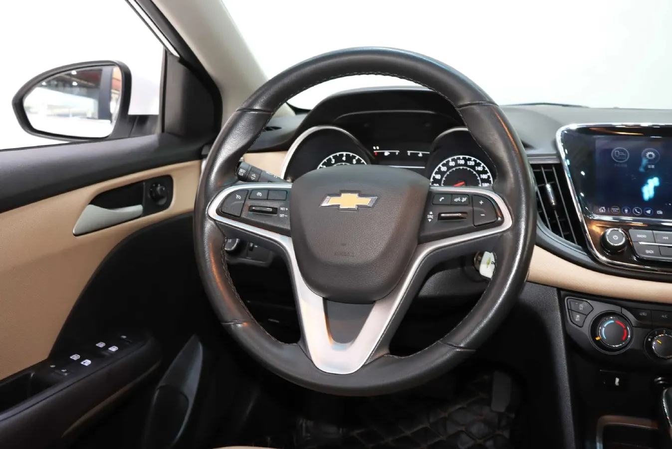 2022 Chevrolet Monza 1.5L 113HP L4 6AT,autocango,china used car exporter,china ev exporter,chinese used car exporter,chinese used ev exporter