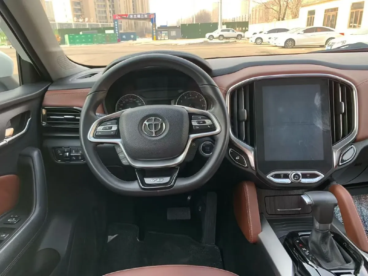 2018 Brilliance Auto V6 1.5T 150HP L4 7DCT,autocango,china used car exporter,china ev exporter,chinese used car exporter,chinese used ev exporter